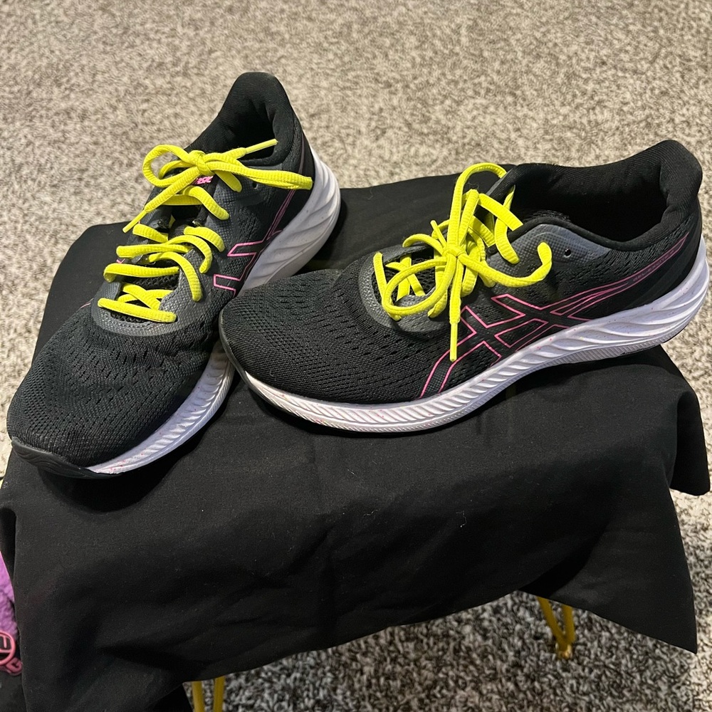 ‼️SOLD‼️ ASICS shoes🛍️